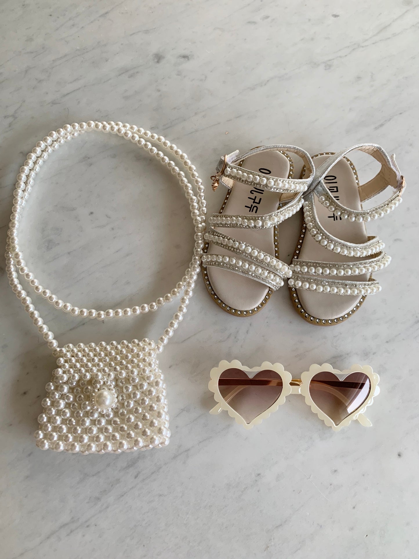 Exquisite Pearl Sandals