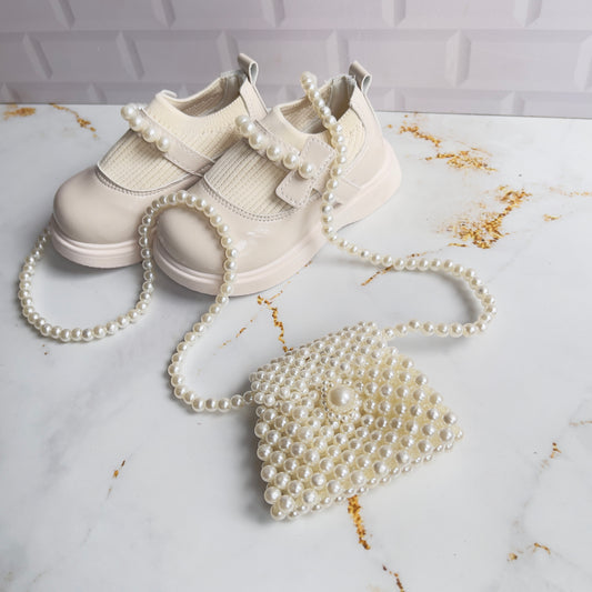 Cream Pearl Winter Shoe