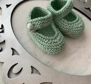 Knitted shoes